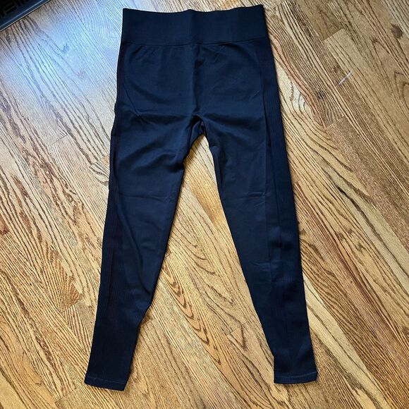 Z SUPPLY Walk It Out Seamless Legging Black M/L High Rise Ribbed Edge Nylon - Picture 6 of 8